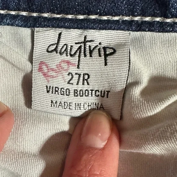 Daytrip Virgo Bootcut Jeans Womens 27R Dark Wash Stretch Buckle Denim Y2K - Picture 8 of 9